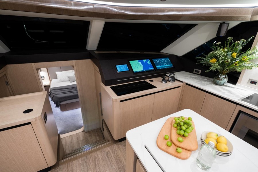 AQUILA 70 LUXURY - 23