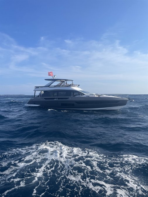 Azimut 72