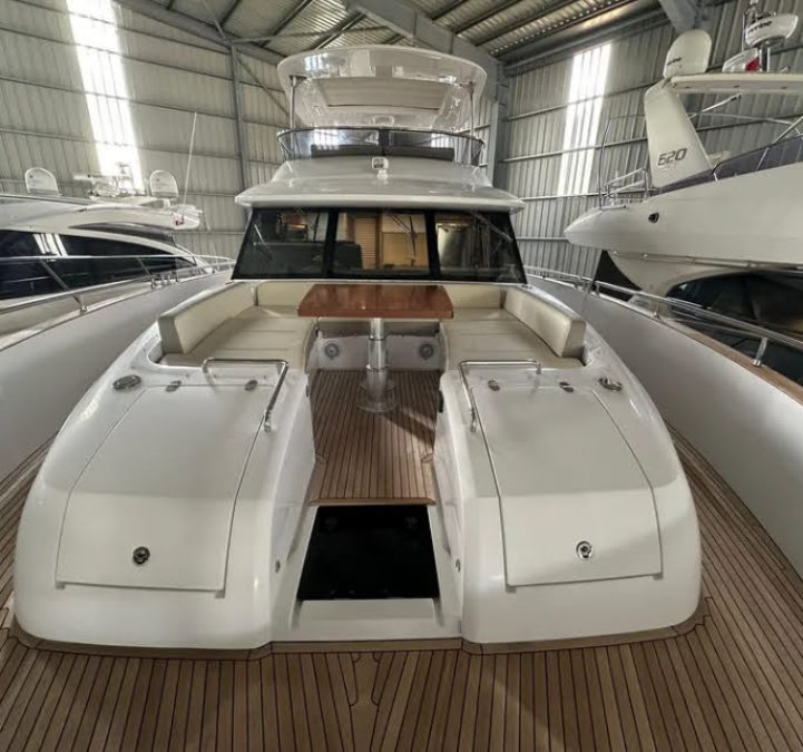 AZIMUT MAGELLANO 66 - 13