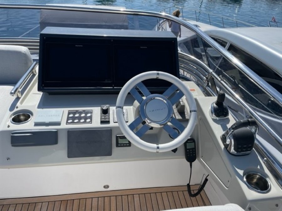 AZIMUT S7 - 18