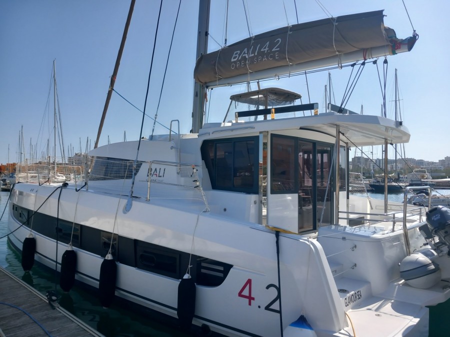 BALI CATAMARANS 4.2 - 3