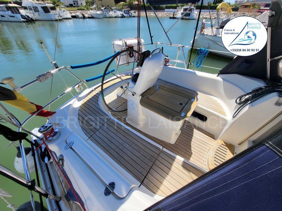 BAVARIA 30 CRUISER - 2