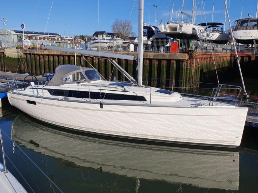 BAVARIA 34 CRUISER - 1