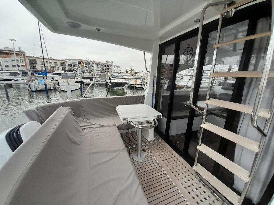 BENETEAU ANTARES 11 - 21