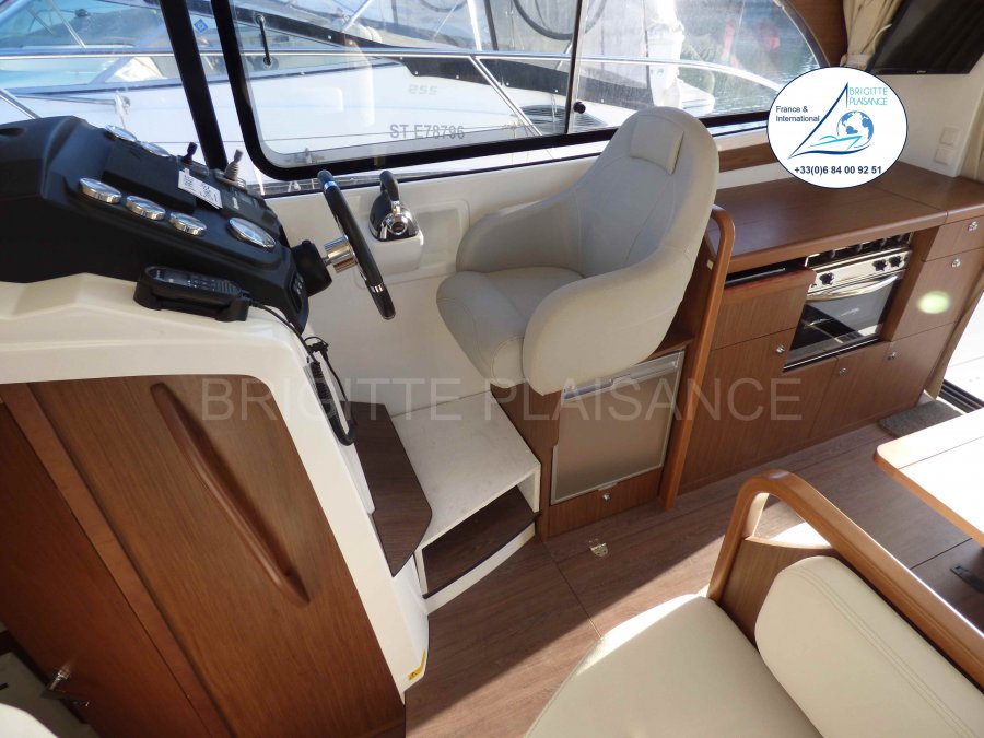 BENETEAU ANTARES 30 FLY - 6