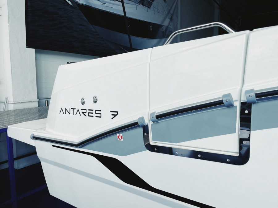 BENETEAU ANTARES 7 - 19