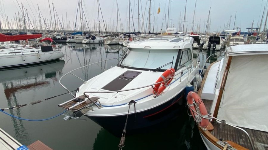 BENETEAU ANTARES SERIE 9 - 2