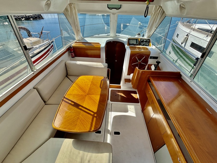 BENETEAU ANTARES SERIE 9 - 11