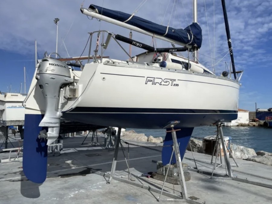 BENETEAU FIRST 235 - 15