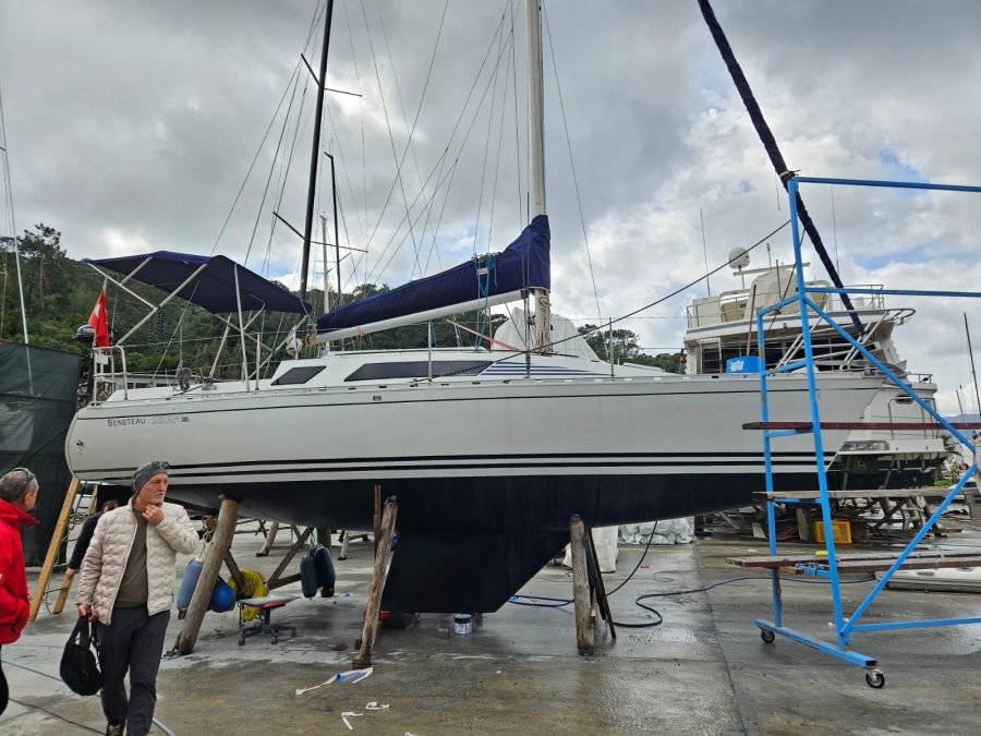 BENETEAU FIRST 305 - 32