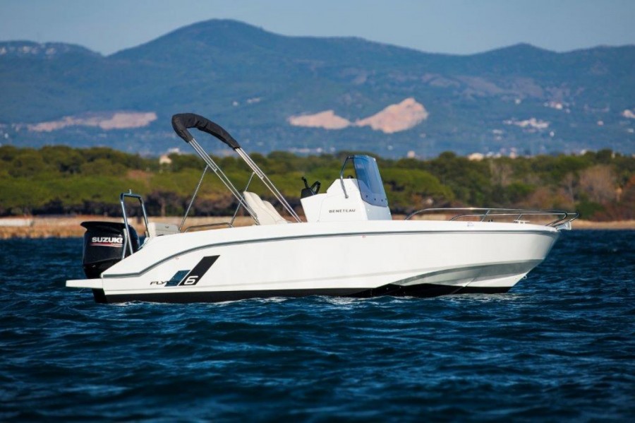 BENETEAU FLYER 6 SPACEDECK - 29