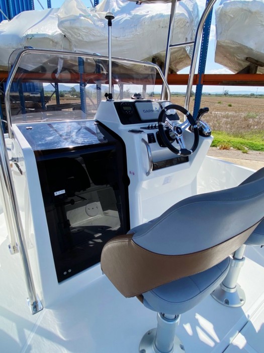 BENETEAU FLYER 6 SPACEDECK - 4