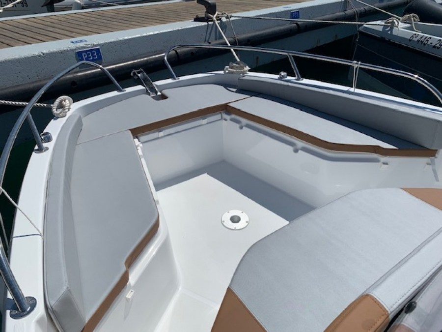 BENETEAU FLYER 6 SPACEDECK - 10