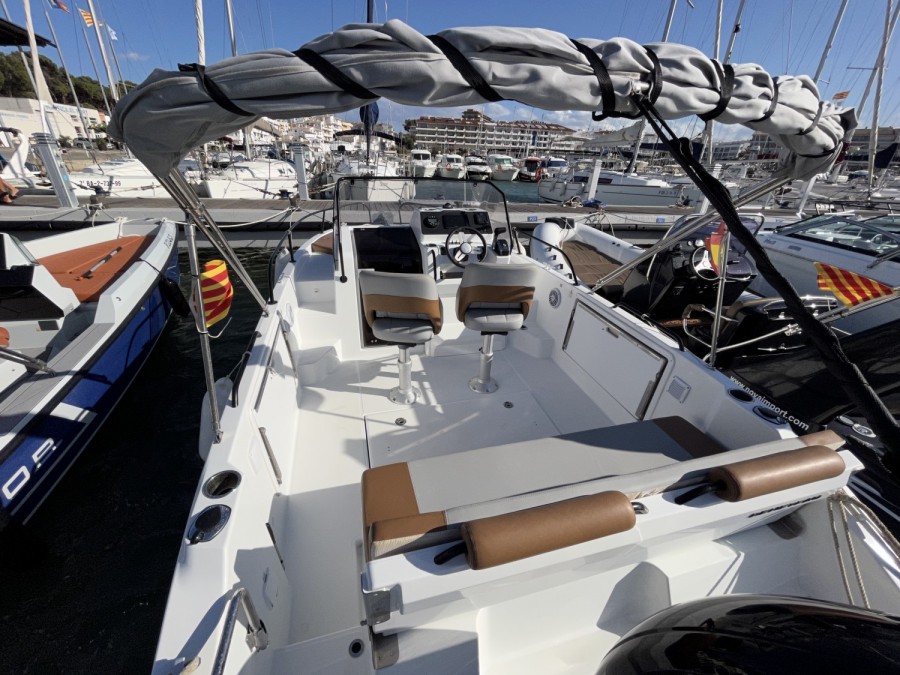 BENETEAU FLYER 7 SUNDECK - 4