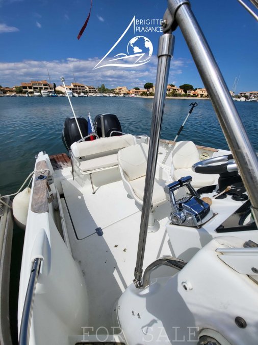 BENETEAU FLYER 750 WA - 3