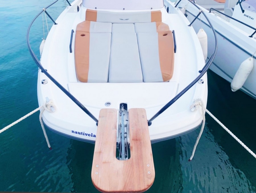 BENETEAU FLYER 8 SUNDECK - 2