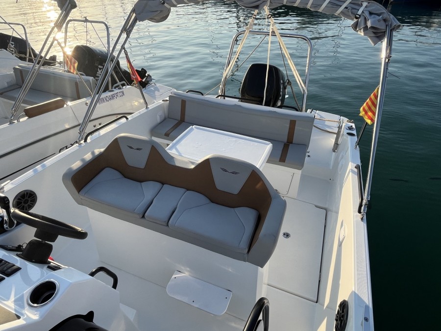 BENETEAU FLYER 8 SUNDECK - 5