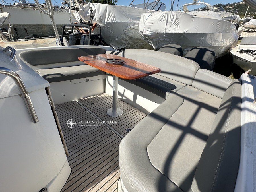 BENETEAU FLYER 850 SUN DECK - 4