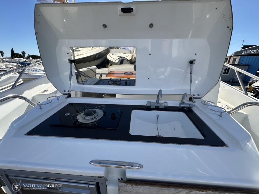 BENETEAU FLYER 850 SUN DECK - 8