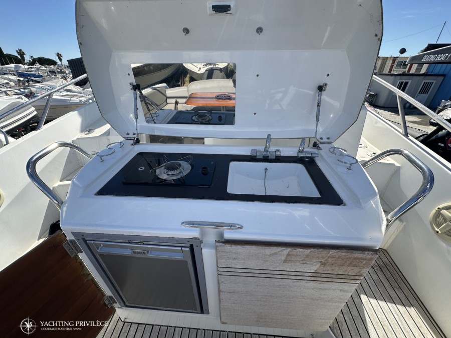 BENETEAU FLYER 850 SUN DECK - 9