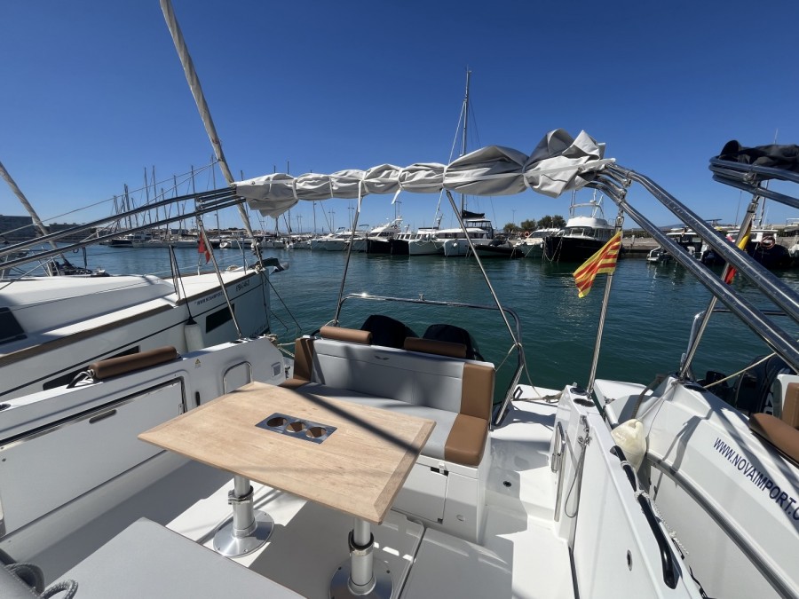 BENETEAU FLYER 9 SPACEDECK - 10