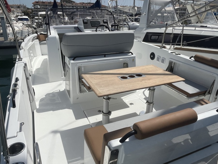 BENETEAU FLYER 9 SPACEDECK - 13