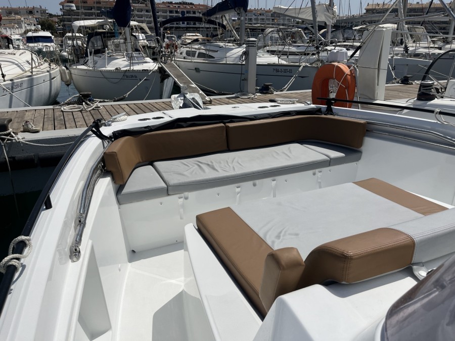 BENETEAU FLYER 9 SPACEDECK - 15