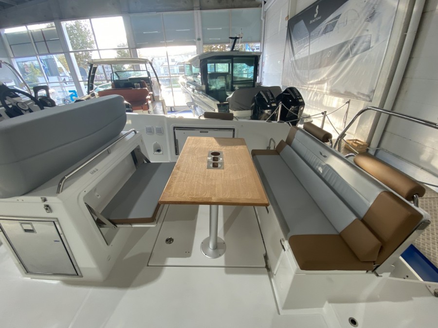 BENETEAU FLYER 9 SPACEDECK - 4