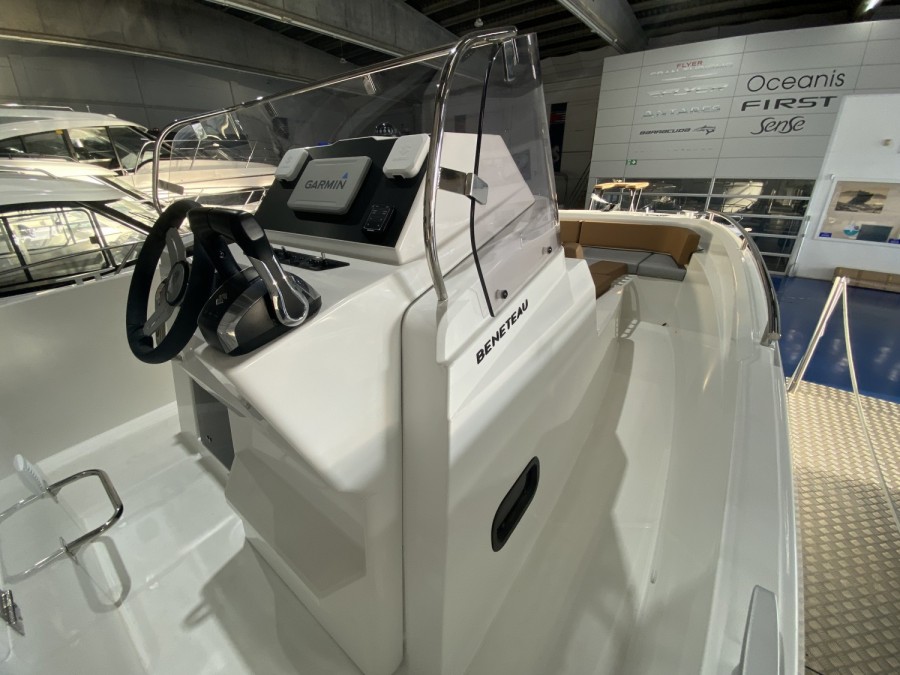 BENETEAU FLYER 9 SPACEDECK - 7