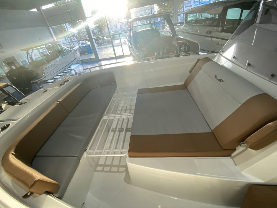 BENETEAU FLYER 9 SPACEDECK - 10