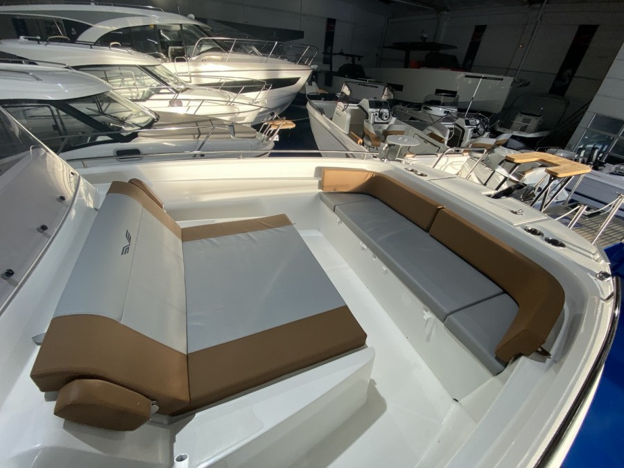 BENETEAU FLYER 9 SPACEDECK - 11