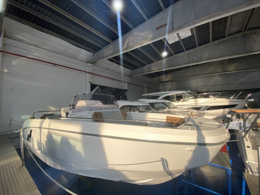 BENETEAU FLYER 9 SPACEDECK - 36