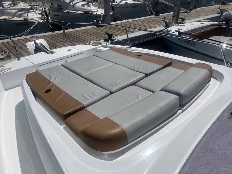 BENETEAU FLYER 9 SUNDECK - 4