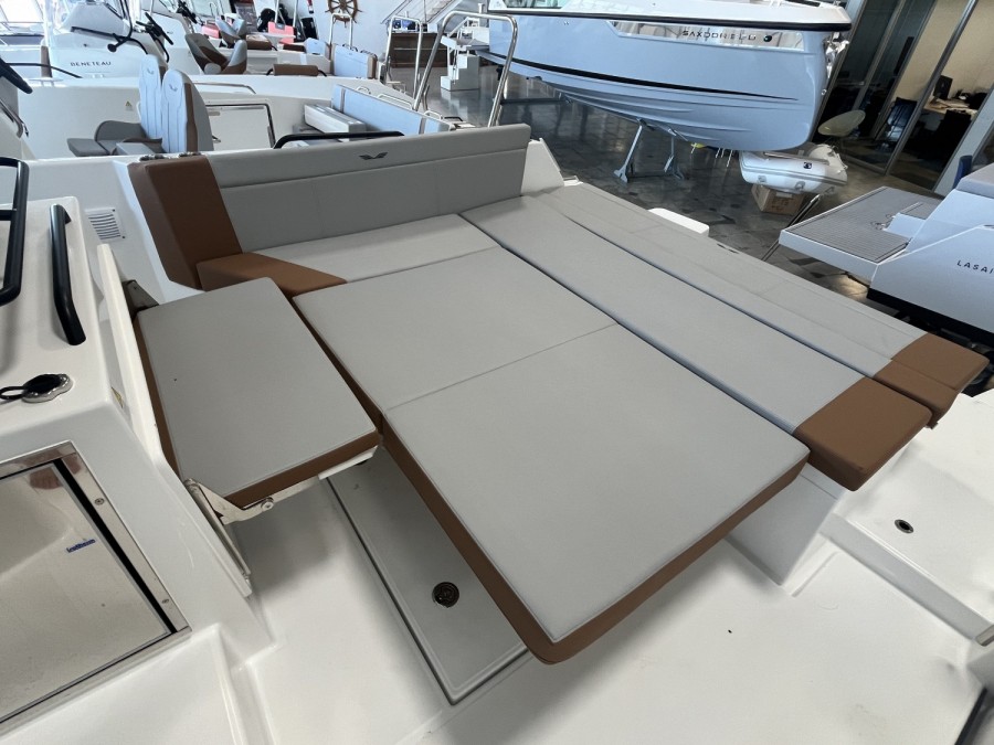 BENETEAU FLYER 9 SUNDECK - 8