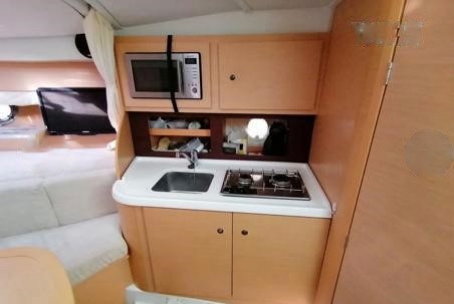 BENETEAU MONTE CARLO 32 HT - 7