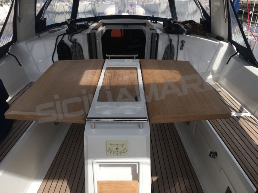 BENETEAU OCEANIS 38 - 14