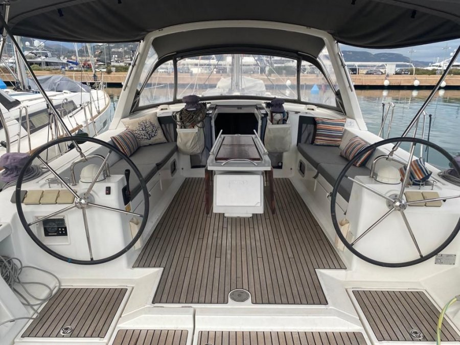 Beneteau Oceanis 45