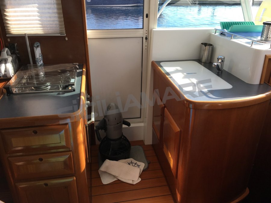 BENETEAU SWIFT TRAWLER 42 - 5