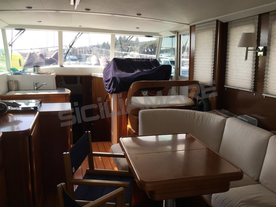 BENETEAU SWIFT TRAWLER 42 - 16