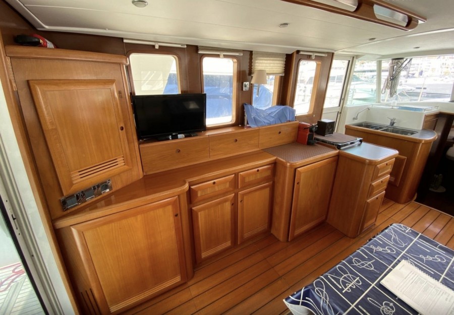 BENETEAU SWIFT TRAWLER 42 - 10