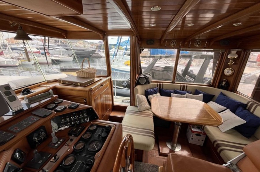 BUSSO TRAWLER 38 - 8