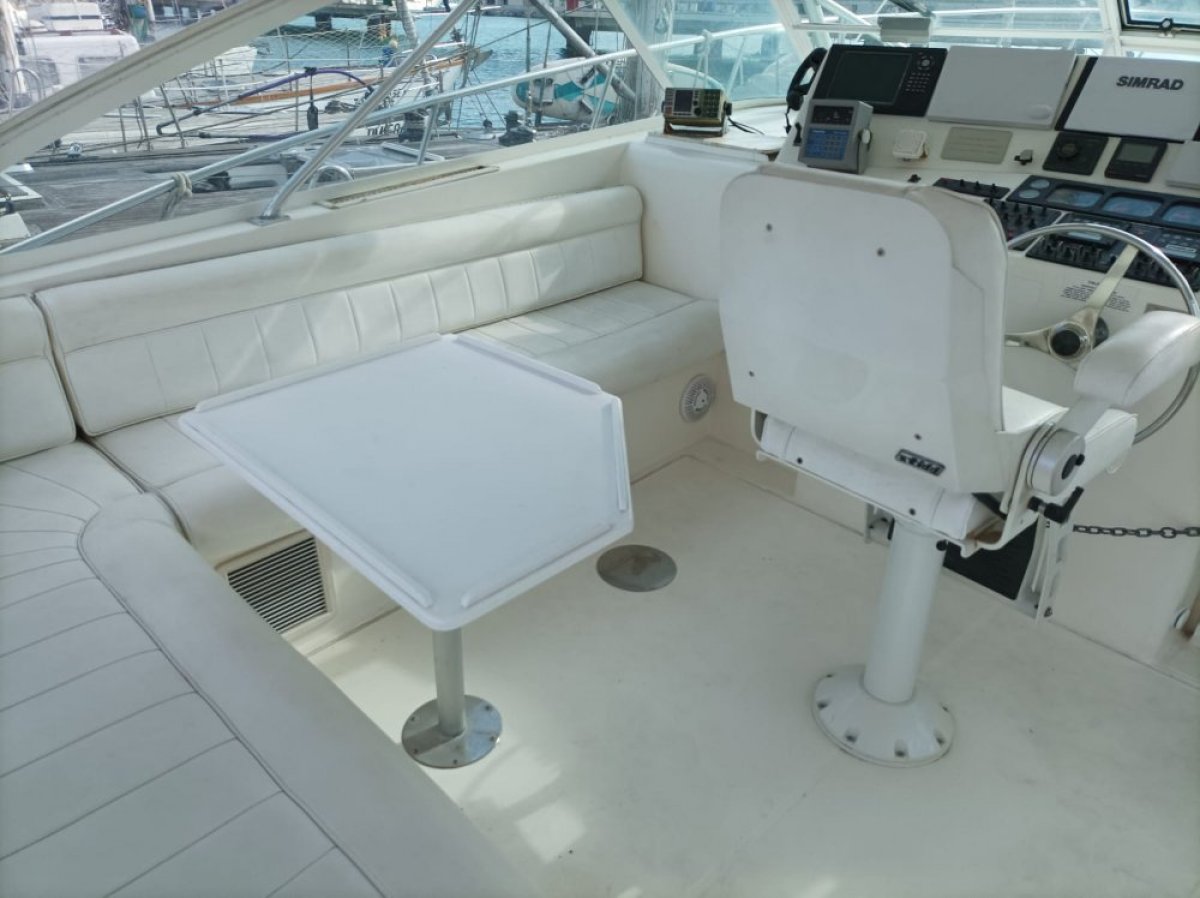 CABO YACHTS 45 EXPRESS - 12