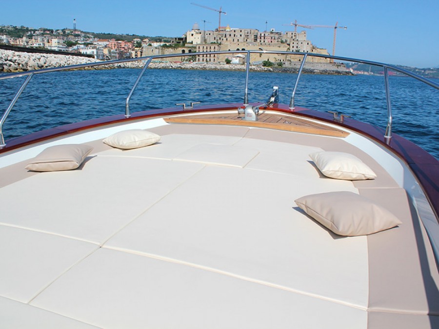 CANTIERI TIRRENIA GOZZO VIVEUR 28 OPEN CABIN - 2