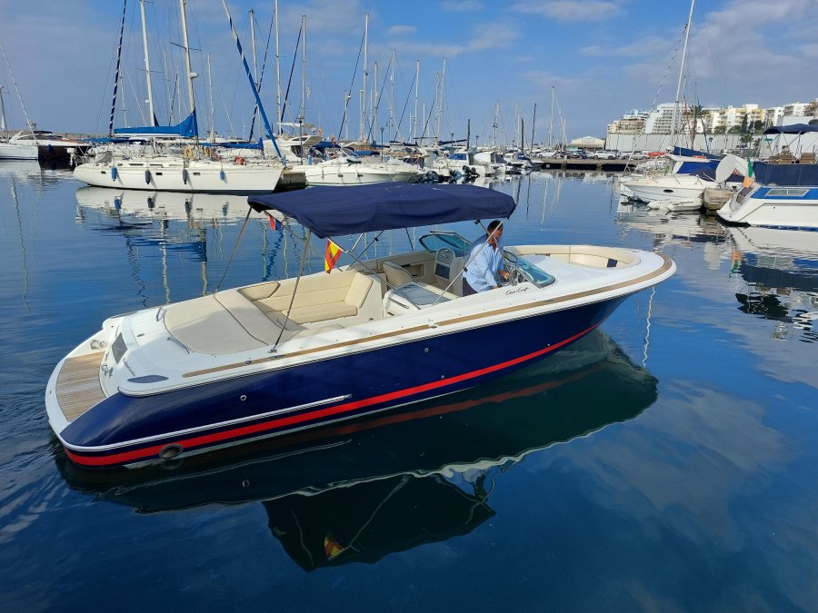 Chris Craft Launch 28