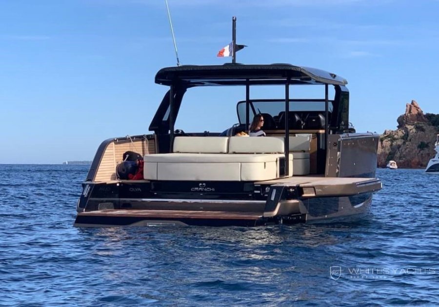 CRANCHI A46 LUXURY TENDER - 3