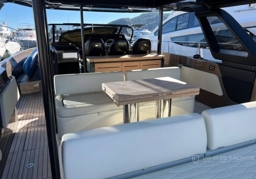 CRANCHI A46 LUXURY TENDER - 11