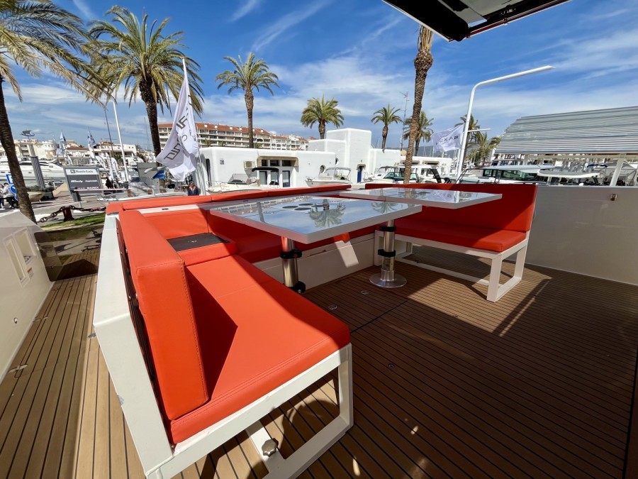 DE ANTONIO YACHTS D42 OPEN - 5