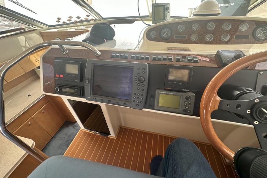 FAIRLINE PHANTOM 41 - 14