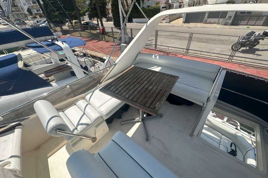 FAIRLINE PHANTOM 41 - 28