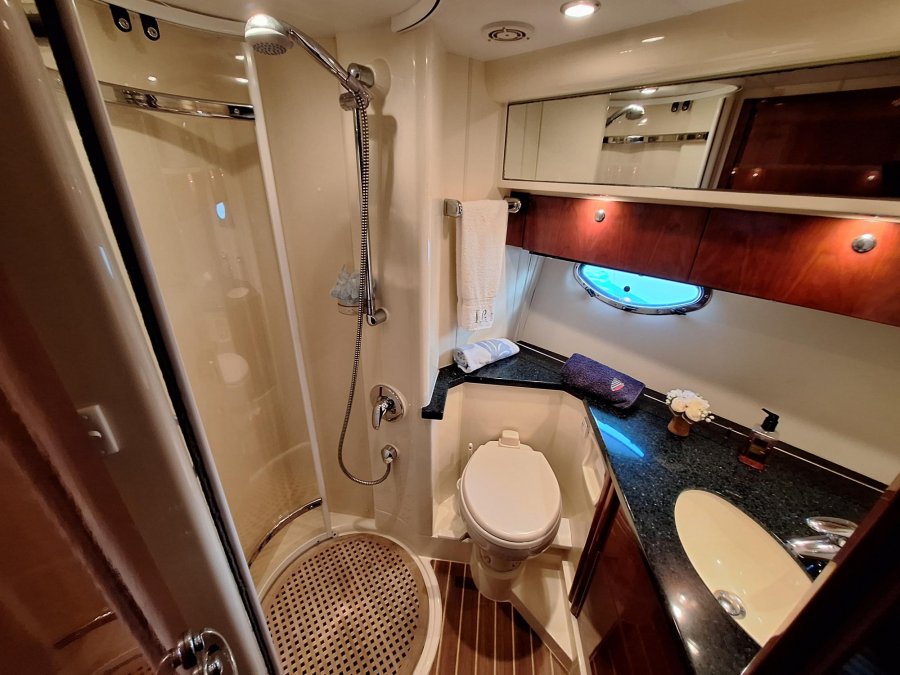 FAIRLINE PHANTOM 46 - 23